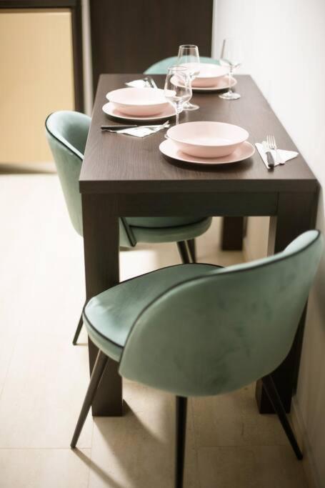 Central Oasis Apartman Bukarest Kültér fotó