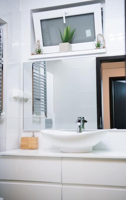 Central Oasis Apartman Bukarest Kültér fotó