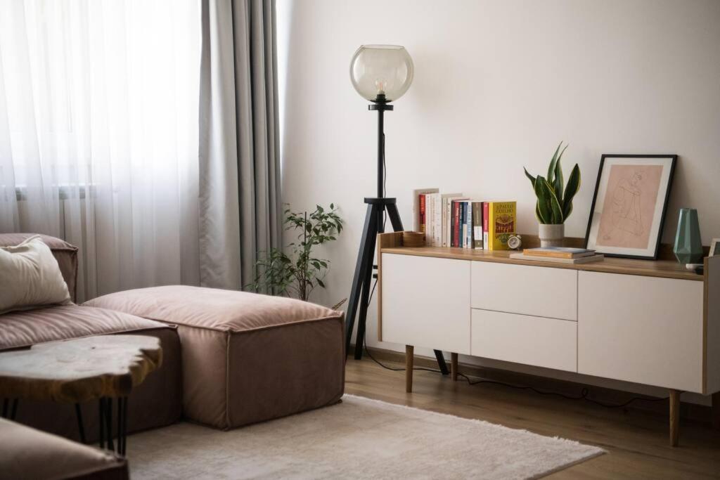 Central Oasis Apartman Bukarest Kültér fotó