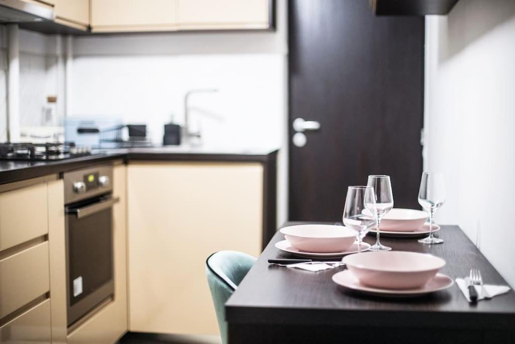 Central Oasis Apartman Bukarest Kültér fotó