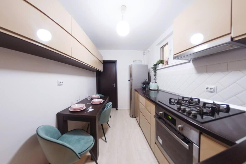 Central Oasis Apartman Bukarest Kültér fotó